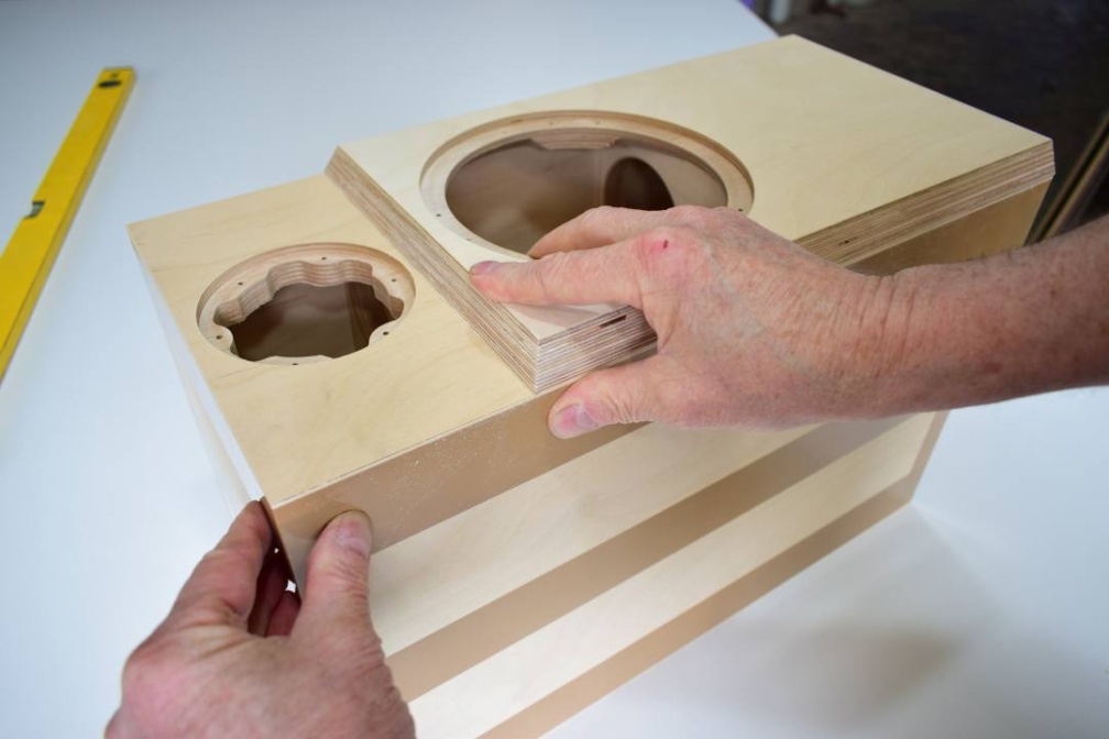 Illuminator 71 - 028